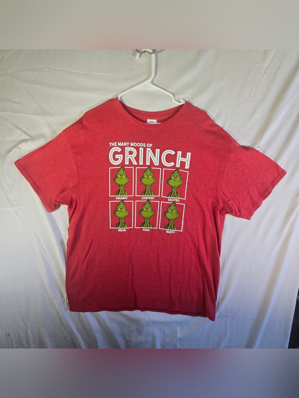 The Many Moods Of Grinch Shirt Adult XL Red Short Sleeve Christmas Graphic